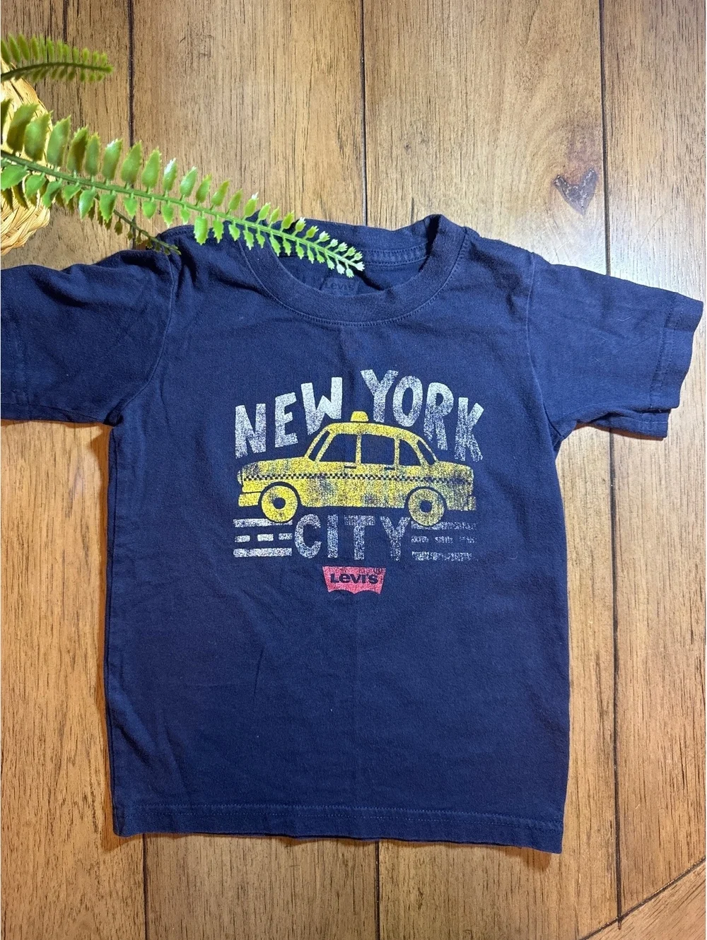Levi’s Boys New York City Taxi Graphic Tee – Size 4T